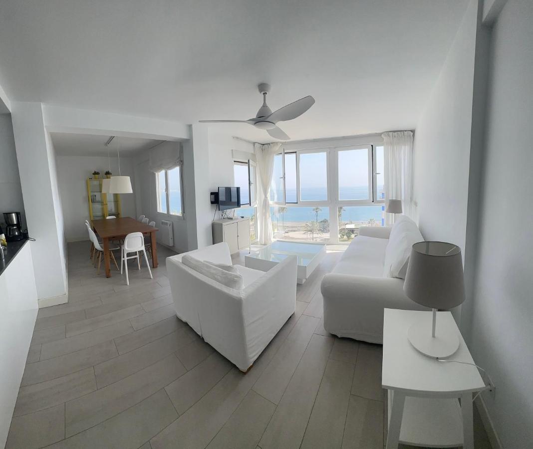 Piso A 50 M Del Mar - Mejores Vistas De Torre Del Mar Exterior photo
